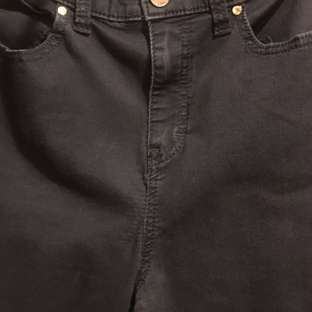 Jennifer Lopez Black High Rise Ankle Jeans - Picture 3 of 8
